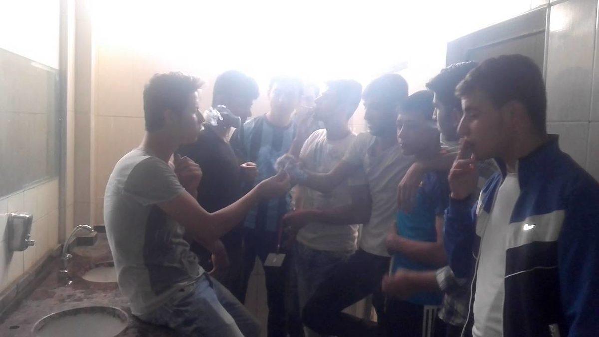 Sigara ve Kahveyi Birlikte İçtikten Hemen Sonra Dışkılama İsteği Doğmasının Sebebi Nedir?