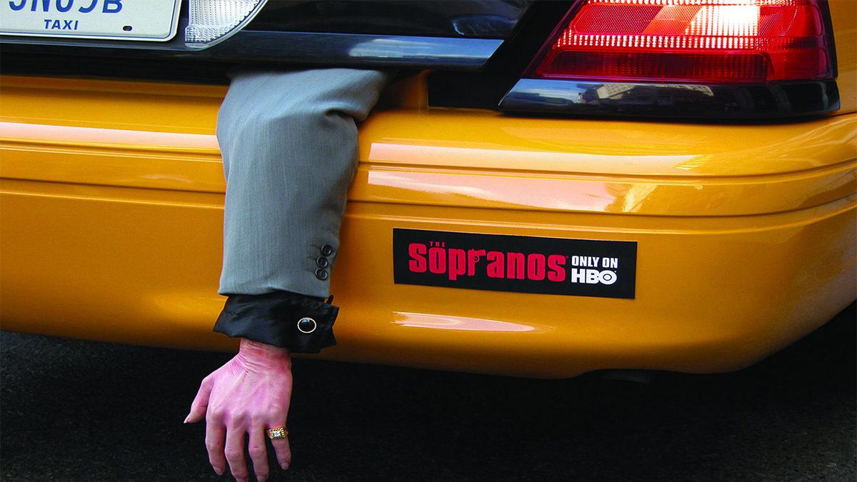 Film ve Dizileri Dış Mekânda Tanıtırken Hayal Gücünün Son Damlasına Kadar Kullanıldığı Yaratıcı Reklamlar