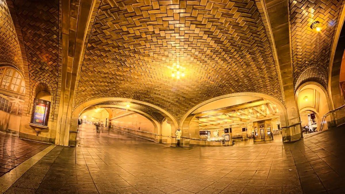 Dünyanın En Büyük Tren İstasyonu Olan Bu Yapıda Kalabalık Arasında Bile Fısıltıları Duymak Mümkün! Peki Ama Nasıl?