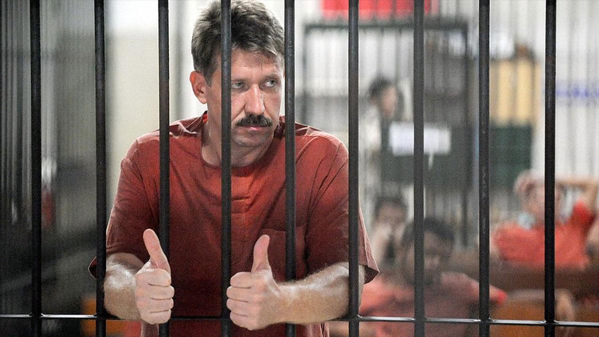 Savaş Tanrısı Filmine İlham Kaynağı Olan ‘Silah Kaçakçısı’ Viktor Bout Kimdir?