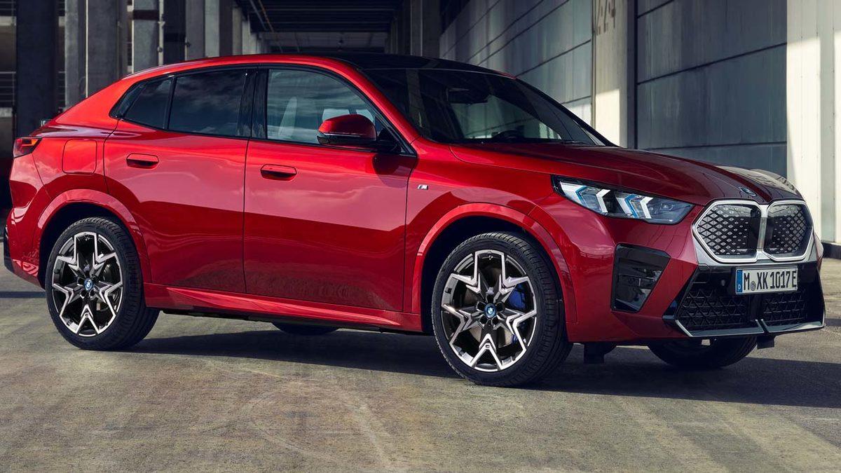 BMW, Hayranlarının Rüyalarını Süsleyecek Elektrikli SUV iX2’yi Tanıttı