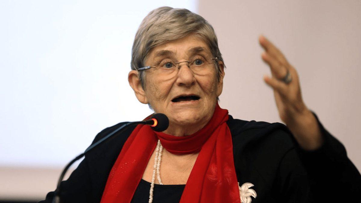 Zararlı Yiyeceklerin İçine Ne Koyuyorlar da Bizi Âdeta Bir Bağımlıya Dönüştürüyorlar?