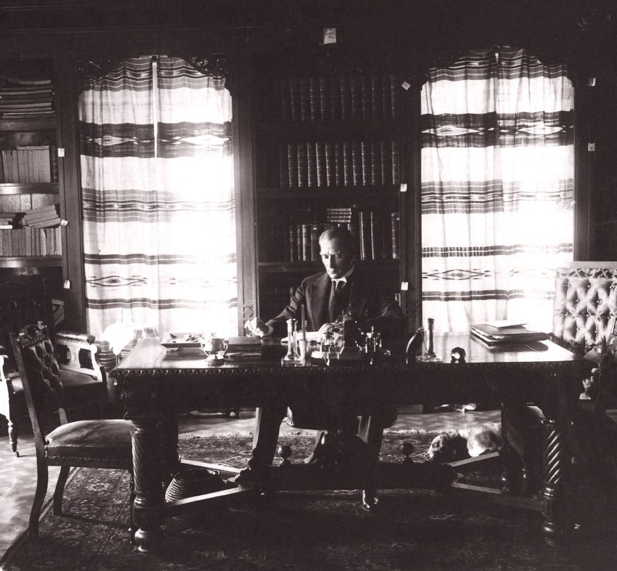 Atatürk’ün Gündüzleri Az Uyuyup Geceleri Neredeyse Hiç Uyumamasının Sebepleri: 4 Yıl Gece Uykusu Uyumamış!