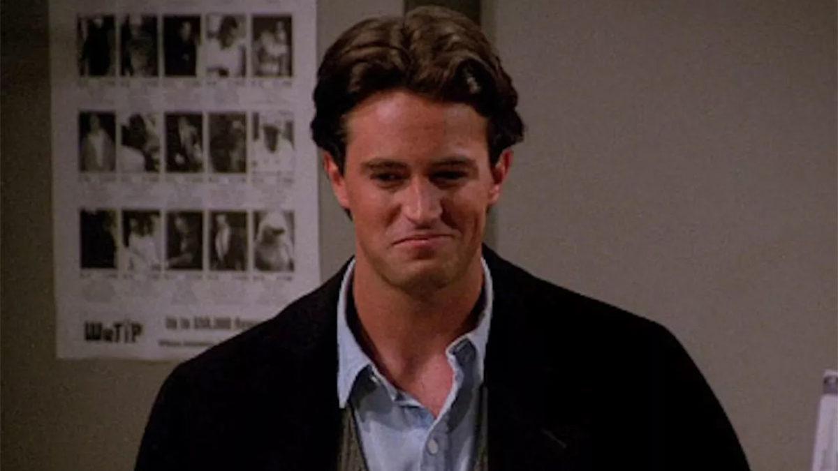 Friends’in En Sevilen Oyuncularından Matthew Perry, 54 Yaşında Hayatını Kaybetti