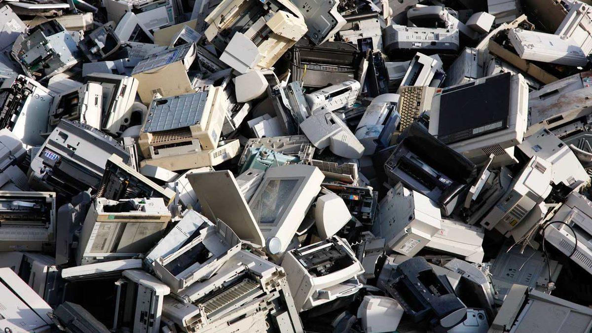 Tüketim Çılgınlığının Bir Sonucu Olarak Elektronik Atıklar Konusunda Tehlike Sinyalleri Çalıyor! Önüne Geçmek İçin Neler Yapabiliriz?