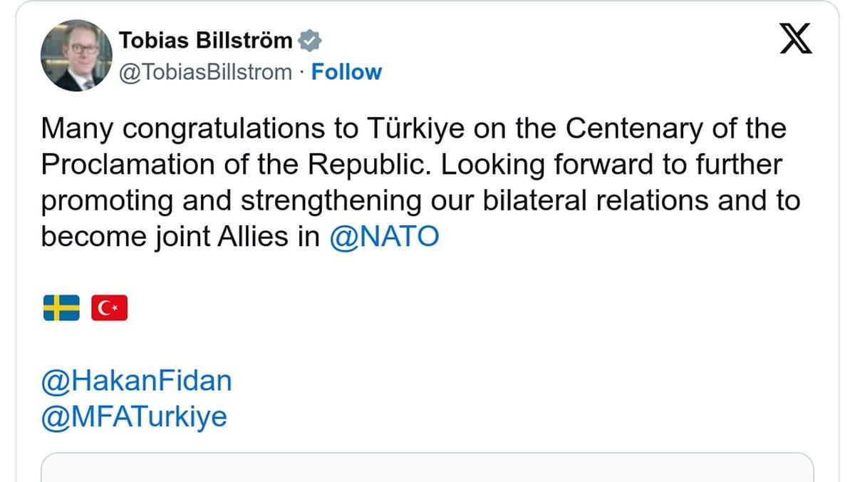 Cumhuriyetimizin 100. Yılı İçin Dünyadan Gelen Tebrikler ve Bayrağımızın Yansıtıldığı Yapılar