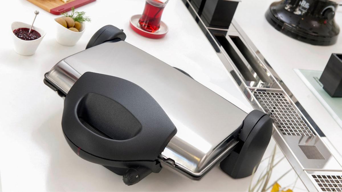 Tost Sevdalılarına Dev Hizmet: En İyi Tost Makinesi Nasıl Seçilir?