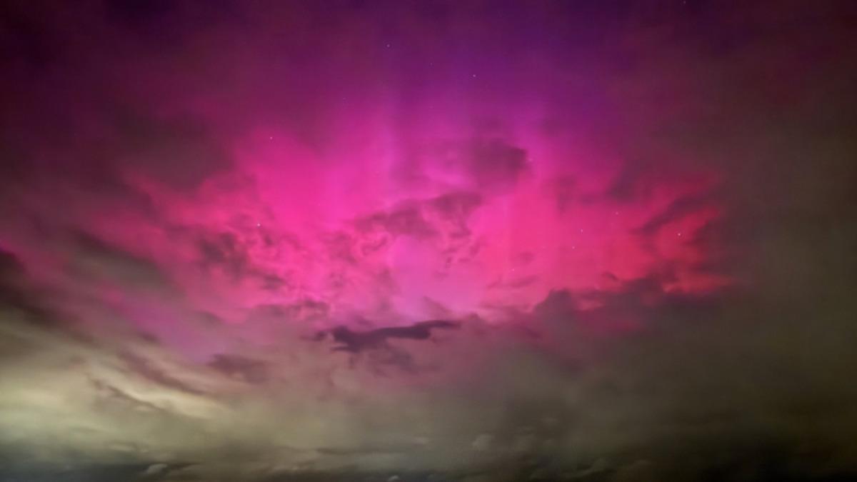 Türkiye’de "Kıpkırmızı" Kutup Işıkları Görüldü: Peki Bu Nasıl Mümkün Oldu?