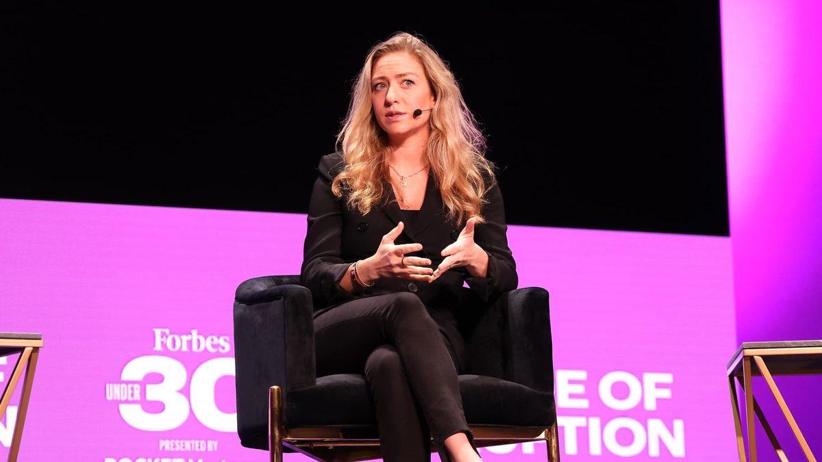 Zorlukları Sola, Başarıyı Sağa Kaydırmış! Tinder ve Bumble’ın Kurucusu Whitney Wolfe Herd’ün Bol Çalkantılı Başarı Hikâyesi