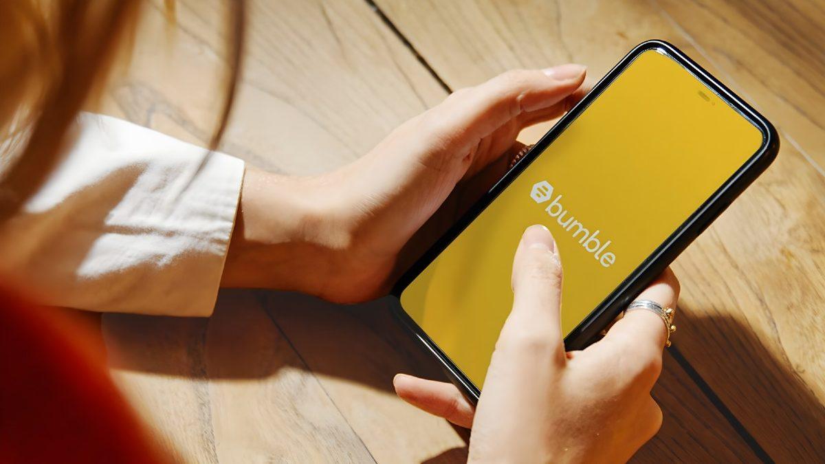 Zorlukları Sola, Başarıyı Sağa Kaydırmış! Tinder ve Bumble’ın Kurucusu Whitney Wolfe Herd’ün Bol Çalkantılı Başarı Hikâyesi