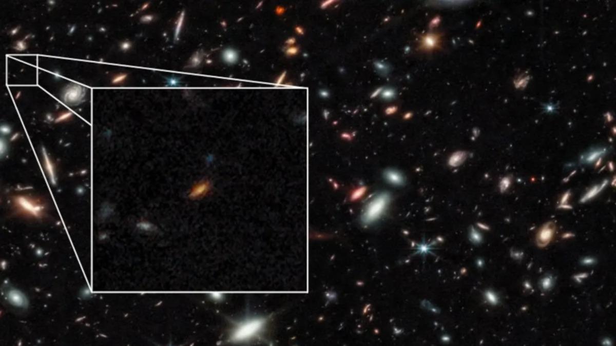 Bilinen En Uzak Galaksilerden İkisinin Fotoğrafı Paylaşıldı