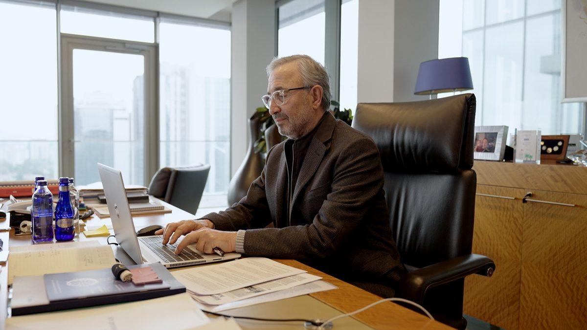 Türkiye’nin En Çok Şirket Satan İnsanıyla Tanışın: İşte Hamdi Akın’ı Adım Adım Başarıya Götüren Sıra Dışı Hikâyesi