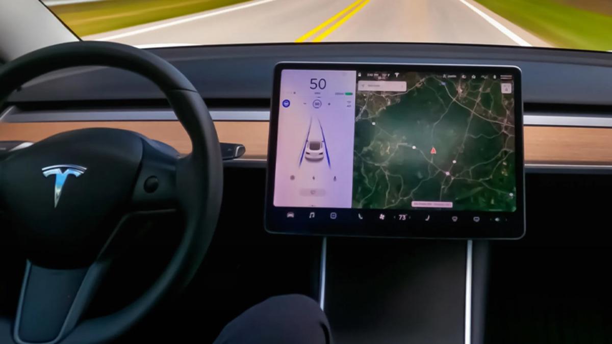 Tesla, Premium Bağlantı Özelliği Türkiye’de Kullanıma Sunuldu: İşte Fiyatı