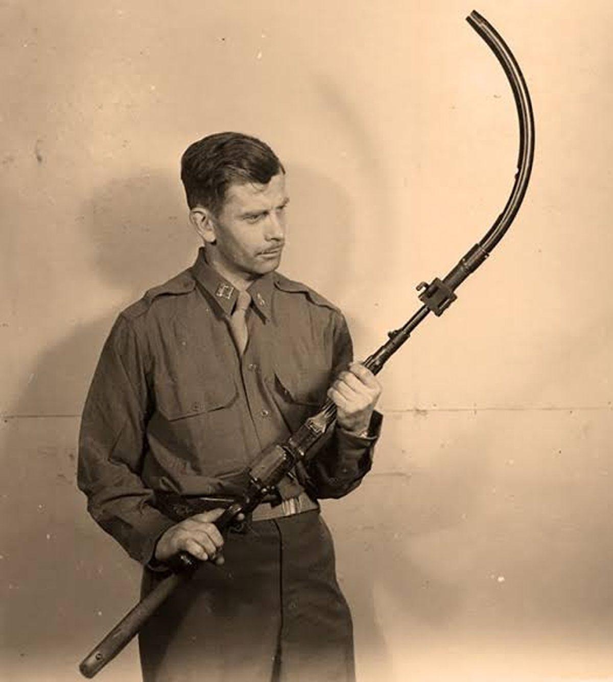 Kafayı Çıkarmadan Atış Yapmayı Sağlayan 