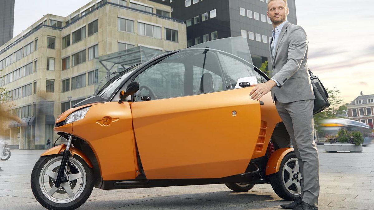 3 Tekerlekli ve Asla Devrilmeyen Motosiklet 