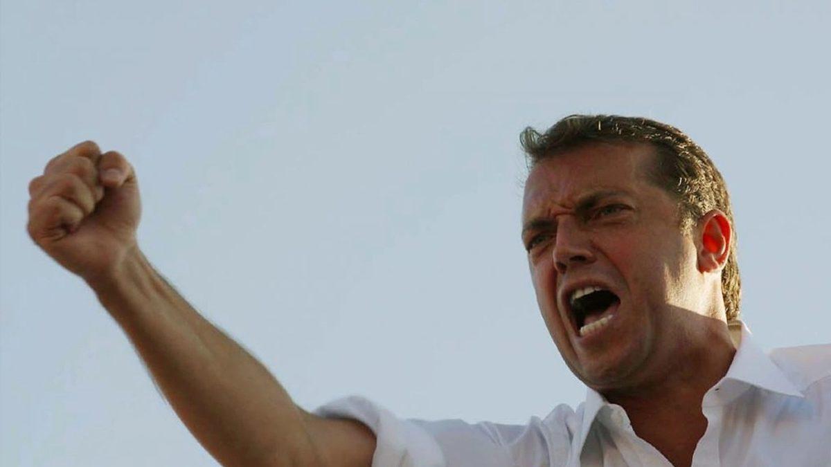 Cem Uzan ile Arasındaki Bağlantıyı Duyunca Çok Şaşıracaksınız: Yılların Eskitemediği Film G.O.R.A Hakkında Hiç Duymadığınız 6 Bilgi