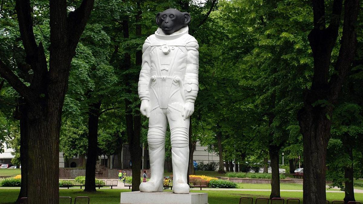 2 Tanesi Türkiye’den: Çok Sayıda İnsanın Sevgisini Kazanıp Heykelleri Dikilen Hayvan Dostlarımız ve Kalbinize Dokunacak Öyküleri