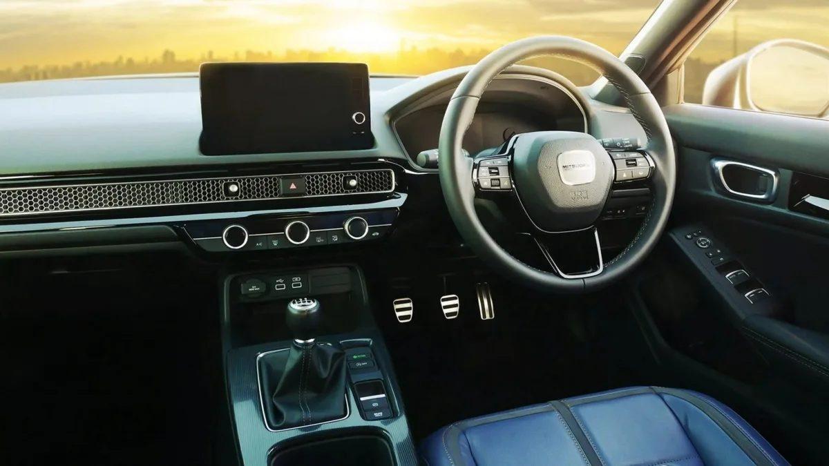 Dodge Görünümlü Honda: Civic, Baştan Aşağı Modifiye Edilerek Challenger’a Dönüştürüldü