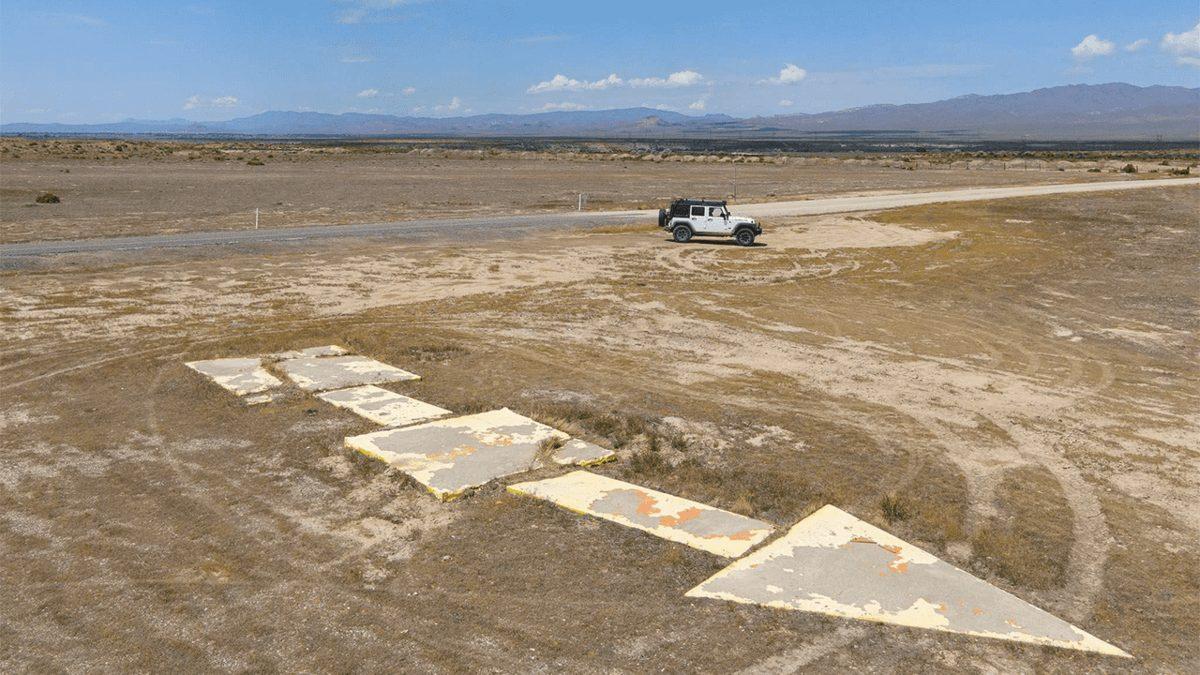 Amerika’nın Her Yerinde Bulunan Bu Dev Oklar Neyin Nesi? Hayır, Aklınıza Gelen O İlk Sebep Değil!