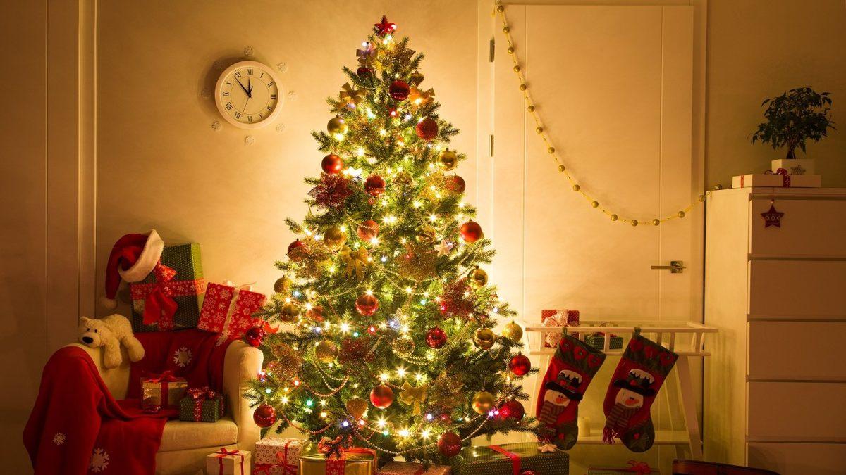 Kimisi Türklerden Diyor Kimisi Hristiyanlardan: Sahiden, Yılbaşı Ağacı Süsleme Geleneği Nereden Geliyor?