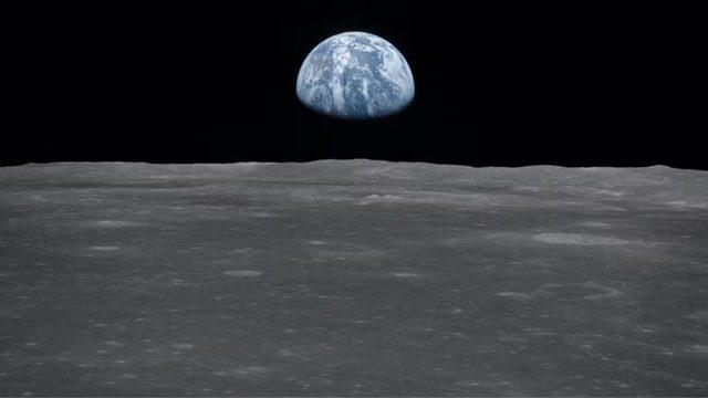 Uzay Aracı Apollo, Ay Yüzeyindeki Parçaların Güneş’ten Kopan Hidrojeni Barındırdığını Ortaya Çıkardı