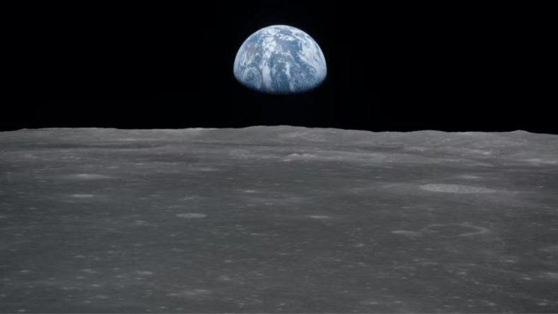 Uzay Aracı Apollo, Ay Yüzeyindeki Parçaların Güneş’ten Kopan Hidrojeni Barındırdığını Ortaya Çıkardı