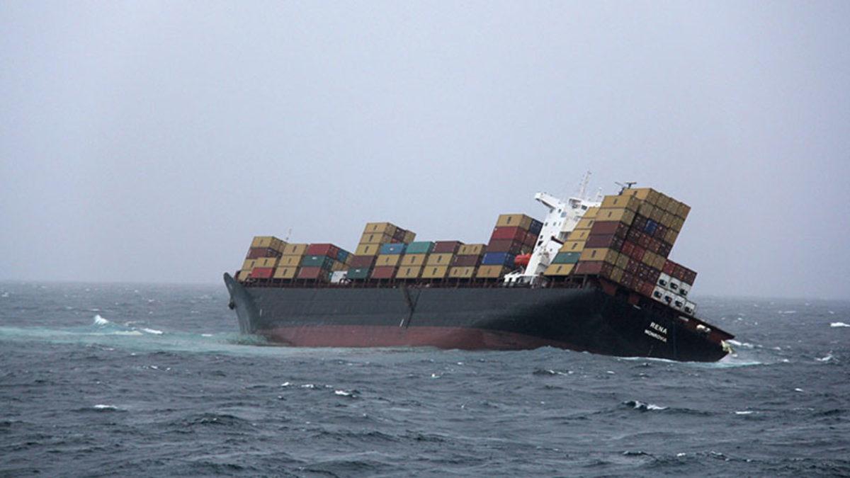 Batmakta Olan Bir Kargo Gemisiyle Karşılaşırsanız Köşeyi Dönersiniz! (Ama Tek Bir Şartla)