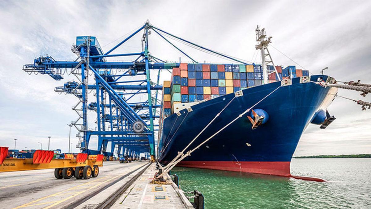 Batmakta Olan Bir Kargo Gemisiyle Karşılaşırsanız Köşeyi Dönersiniz! (Ama Tek Bir Şartla)