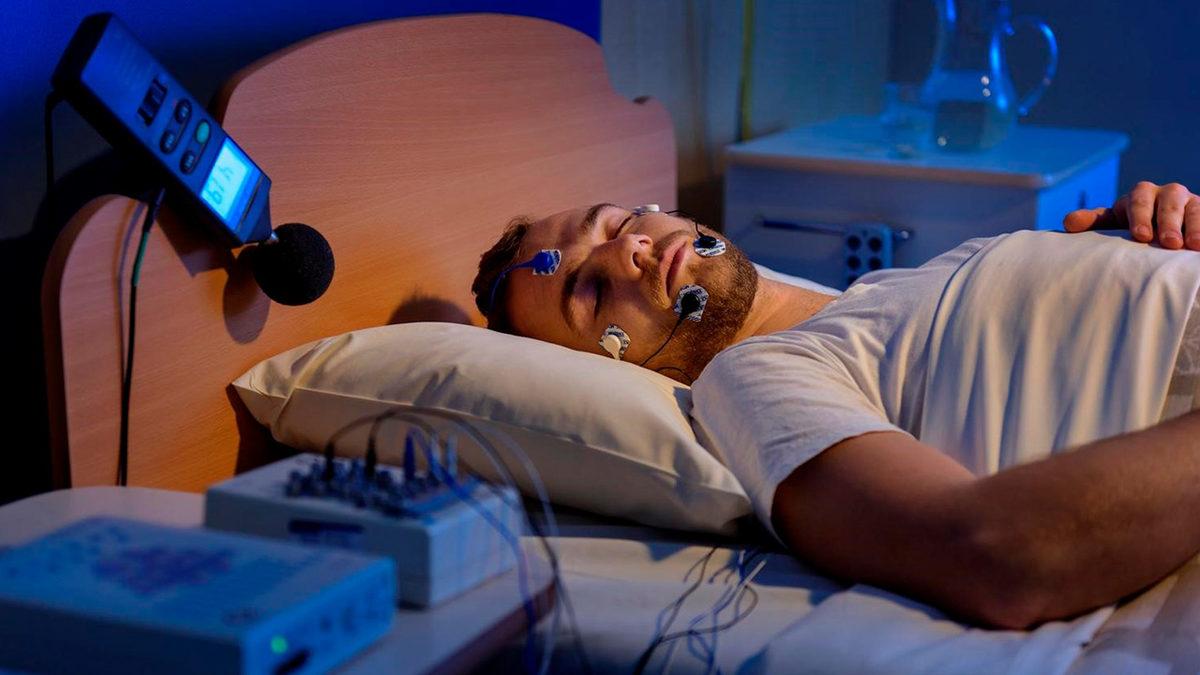 Uyurgezer Birini Farkında Olmadan Cinsel İlişkiye Yönelten 