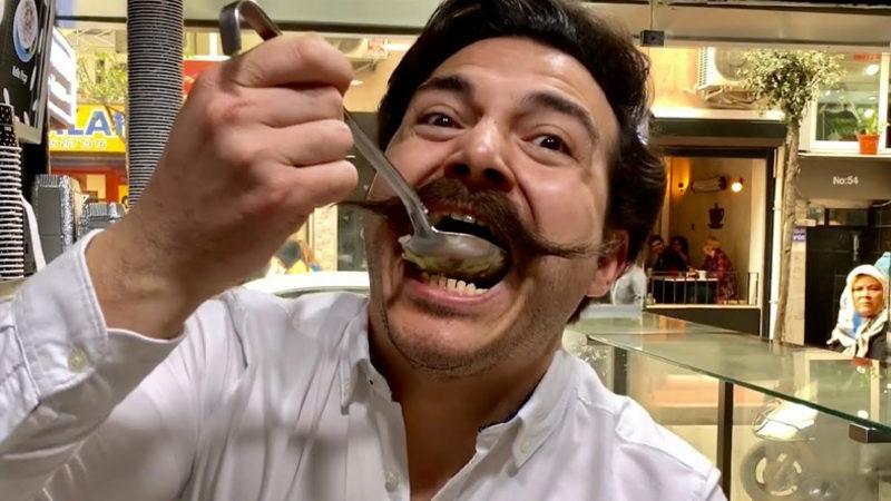 Sosyal Medya Fenomeni "Bıyıklı Pilavcı" Hakkında Bomba İddialar: Servetini Görünce İşi Gücü Bırakıp Pilav Satmak İsteyeceksiniz...