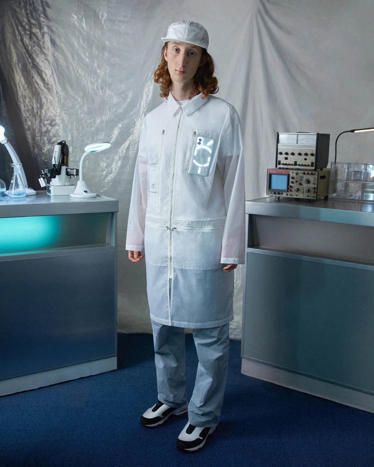 Teknoloji Şirketi Nothing, İş Kıyafeti Koleksiyonu Tanıttı (Lütfen Bir Daha Yapma)