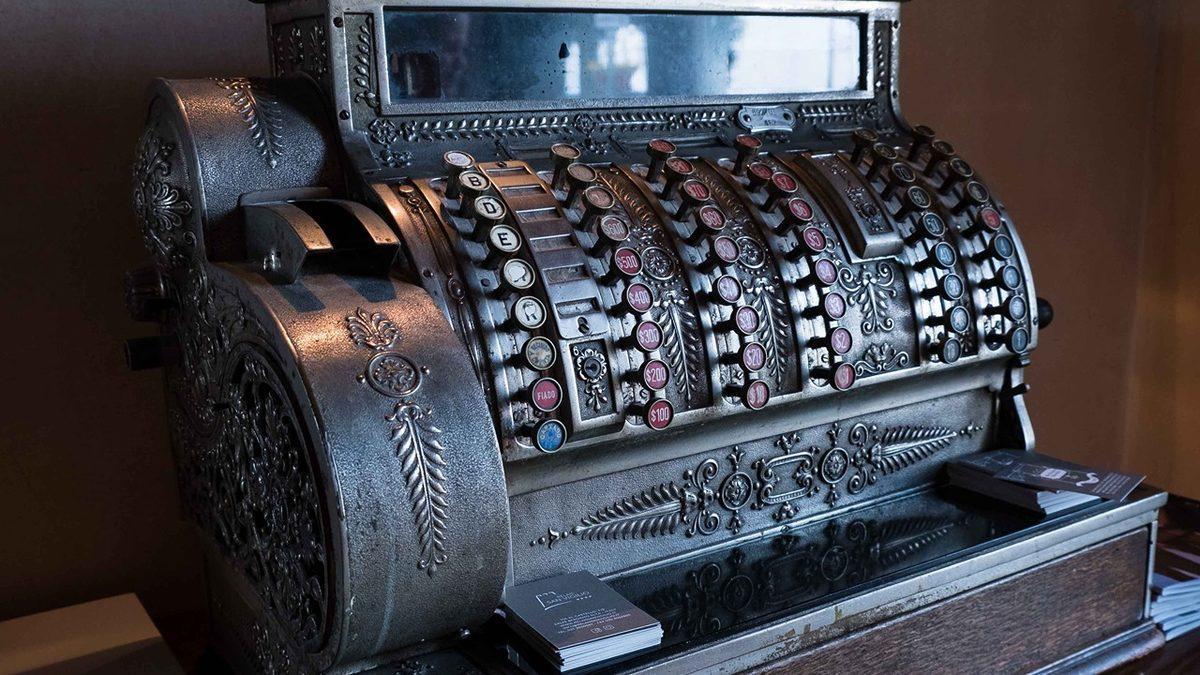 Türkiye’ye ATM’yi ve Para Sayma Makinesini Getiren İlk Kişi Olan Dikran Masis Nasıl Böyle Başarılı Oldu?