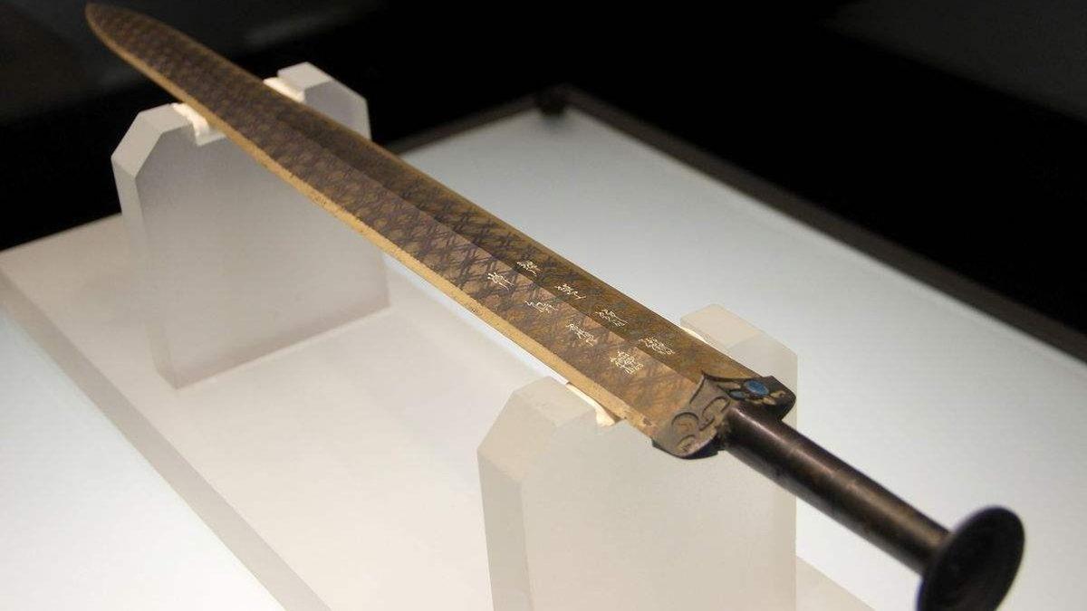 Keskinliği Kadar Gizemini de Koruyan Goujian Kılıcı: 2000 Yıl Öncesinden Gelmiş!