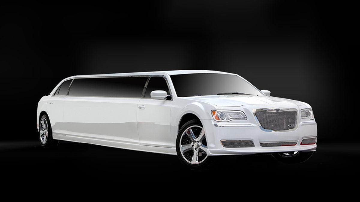 Dakikalarca Taksi Beklerken 