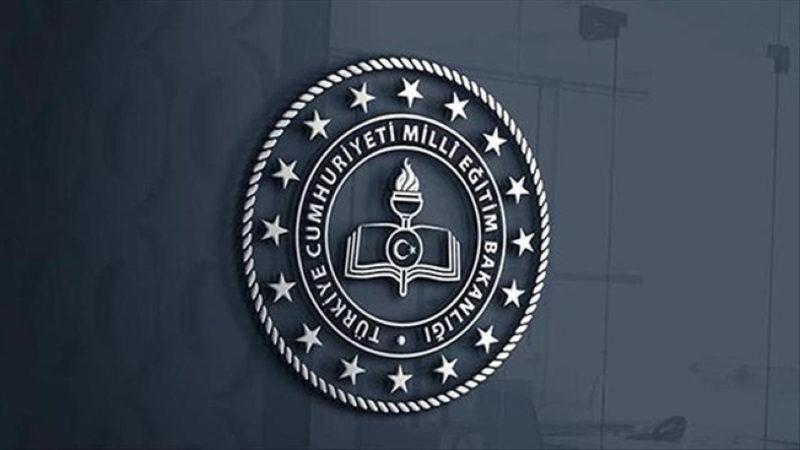 Ortaokullara "Görgü Kuralları ve Nezaket", Liselere "Adabımuaşeret" Dersi Geliyor