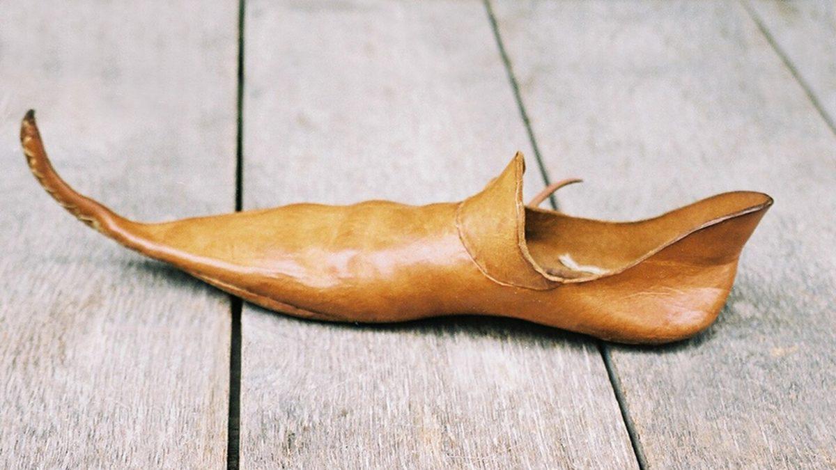 Ayak Şeklinde Tasarlanan Ayakkabılar Son Dönemde Neden Çok Revaçta?