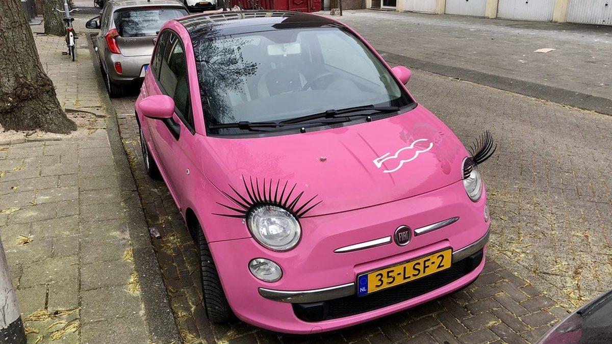 Fiat’ın 50.000 Kadına Gönderdiği Ürkütücü Mektup Fiyaskosu: Kadınlar Korkudan Evlere Kapanmış!