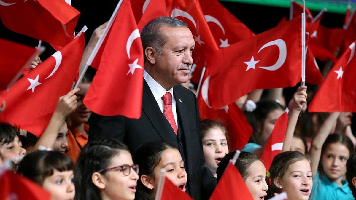 En Az Üç Çocuk: Dünyanın En Güçlü ve En Zengin Liderleri Neden Sürekli Daha Fazla Çocuk Yapmamızı İstiyor?