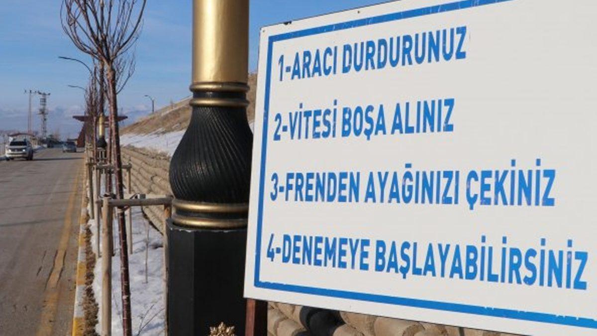 Erzurum’daki Gizemli Yolun Sırrı: Arabaların Kendi Kendine Yokuş Çıkarak İlerlemesinin Sebebi Ne Olabilir?