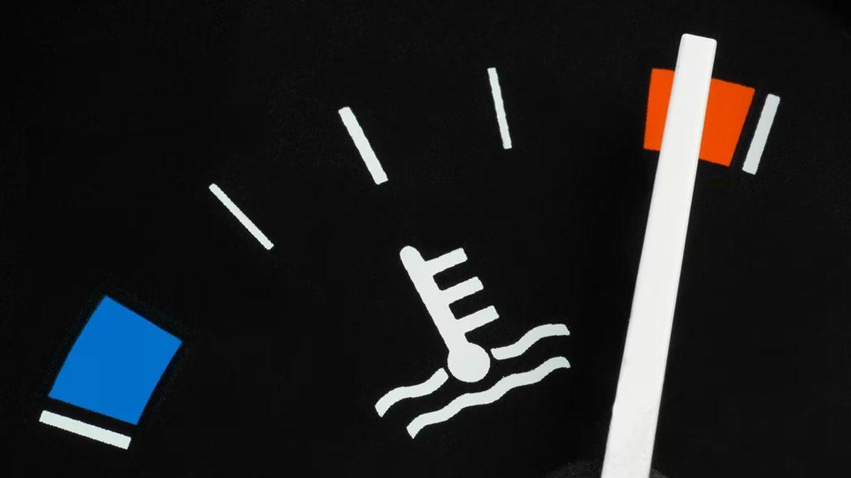 Otomobiller Hakkında Doğru Sanılan 10 Yanlışa Işık Tutuyoruz: Bunlara İnanmaktan Acilen Vazgeçin!