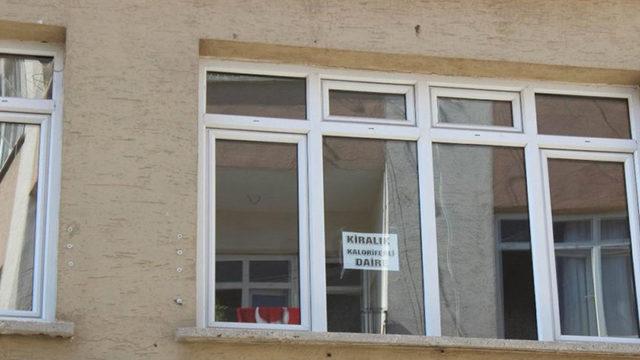 Kiracılarla Ev Sahiplerini Karşı Karşıya Getirecek Karar: Yüksek Mahkeme, %25 Kira Zammının Adil Olmadığına Hükmetti