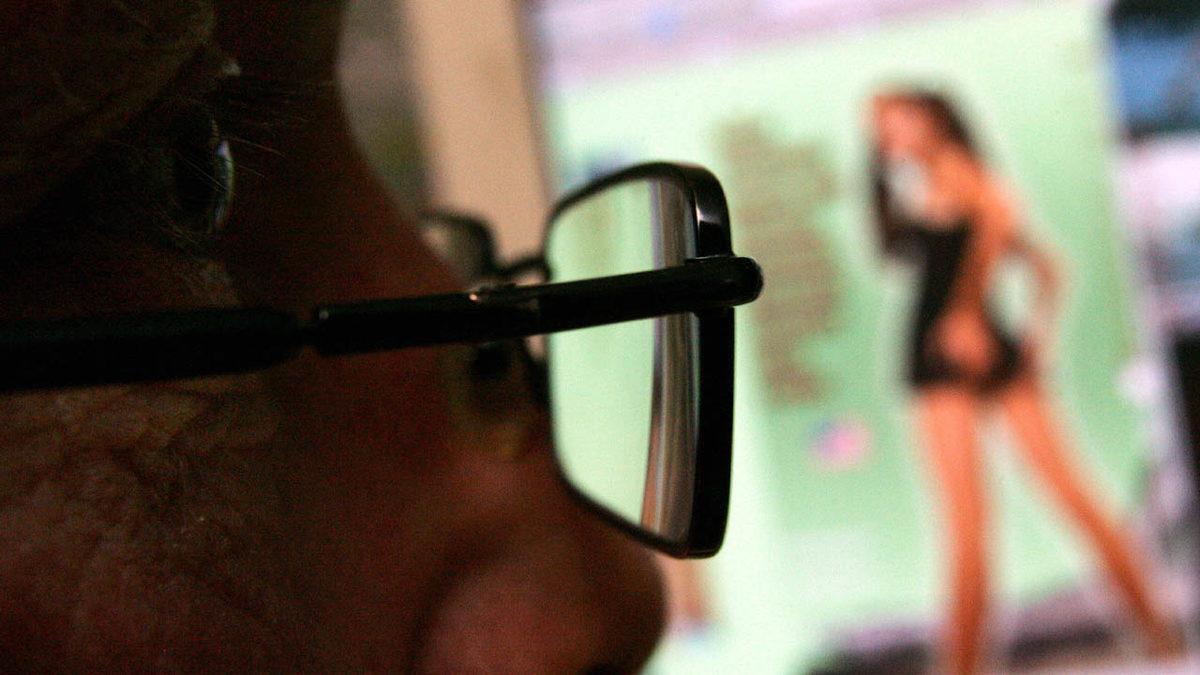 AB, Bazı Pornografik Siteleri 