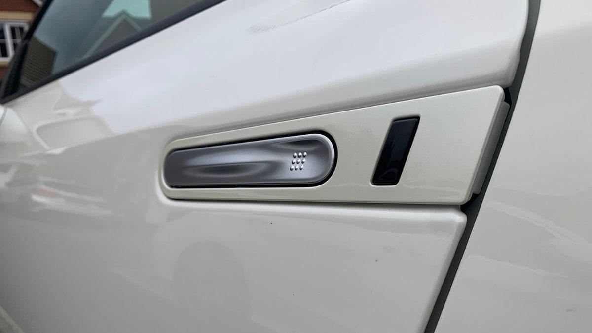 Sadece Bir Köşesine Bakarak Bu Arabaları Doğru Tahmin Edebilir misin? [TEST]