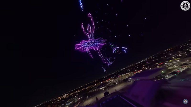İzlemeye Doyamayacağınız Bu Drone Gösterisi, Guinness Rekoru Kırdı! İşte 1499 Drone ile Yapılan Kutlama [Video]