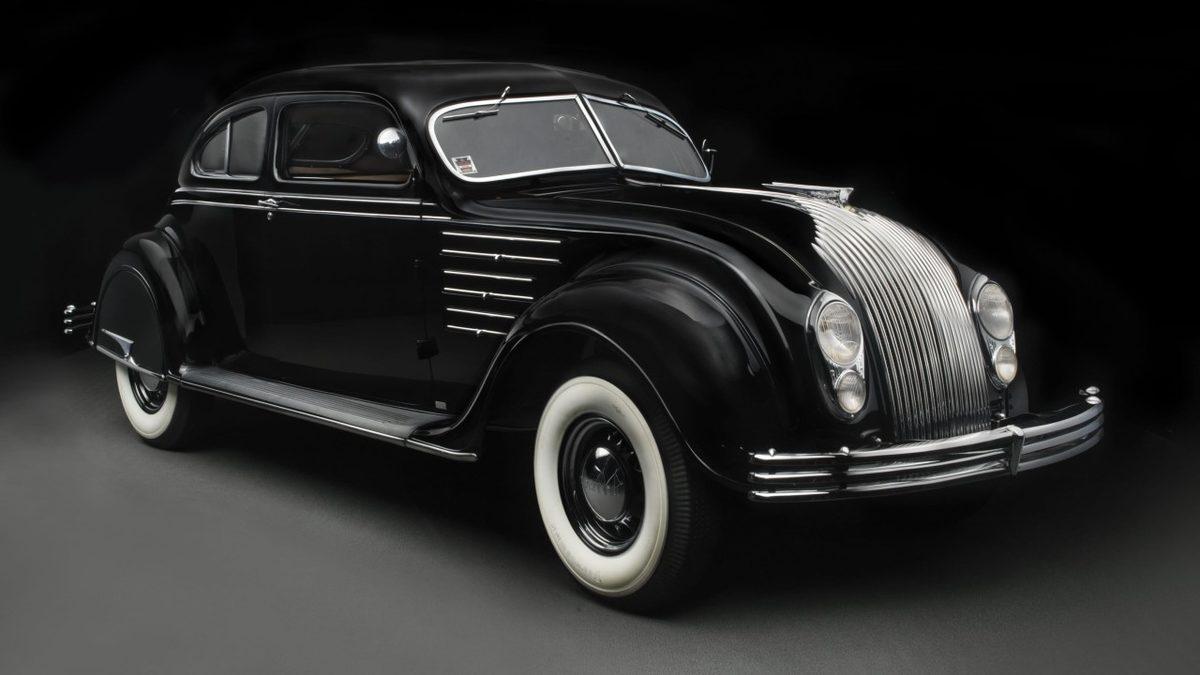 Eski Arabalar Kutu Gibi Köşeliyken Neden Bir Anda Daha Kıvrımlı Hatlara Evrildi?