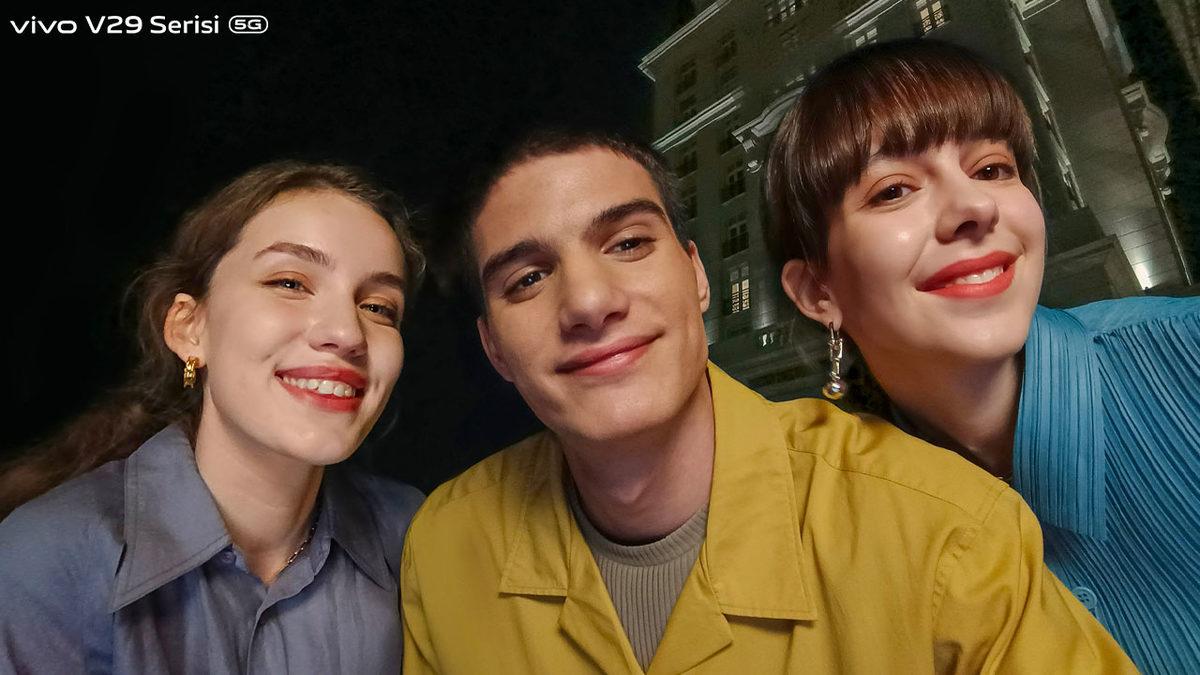 Üstün Kamera Performansı ile En İyi Yılbaşı Hediyelerinden: vivo V29 5G