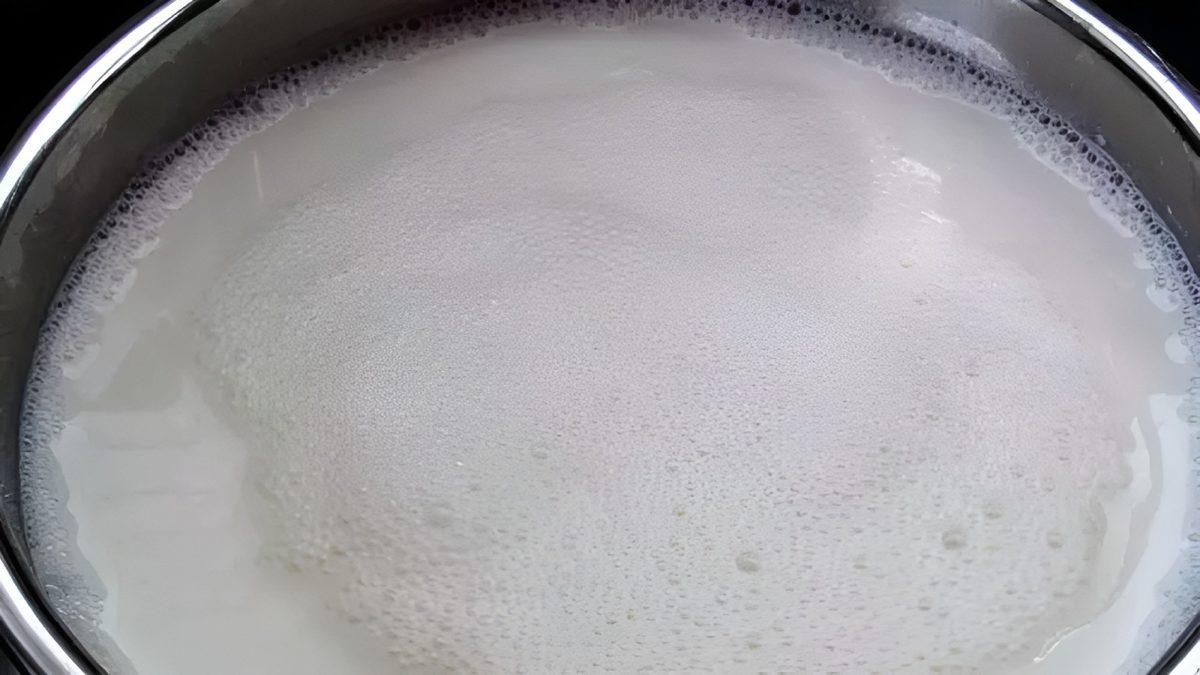 Keşke Suyu Örnek Alsa: Kaynatılan Süt, Başında Dikilmemizi Gerektirecek Kadar Neden Aniden Taşar?