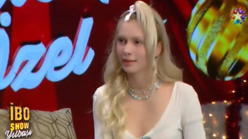 İbo Show’un Yılbaşı Programında Ünlülerin Yüzlerine Uygulanan Filtre Sosyal Medyada Alay Konusu Oldu