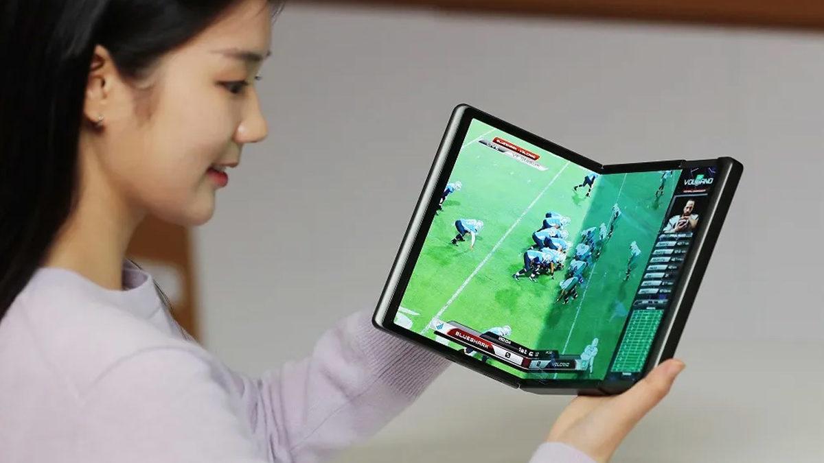 Samsung, 360 Derece Katlanabilen Ekrana Sahip Telefon Konseptini Gösterdi (Buna Gerek Var mı?)