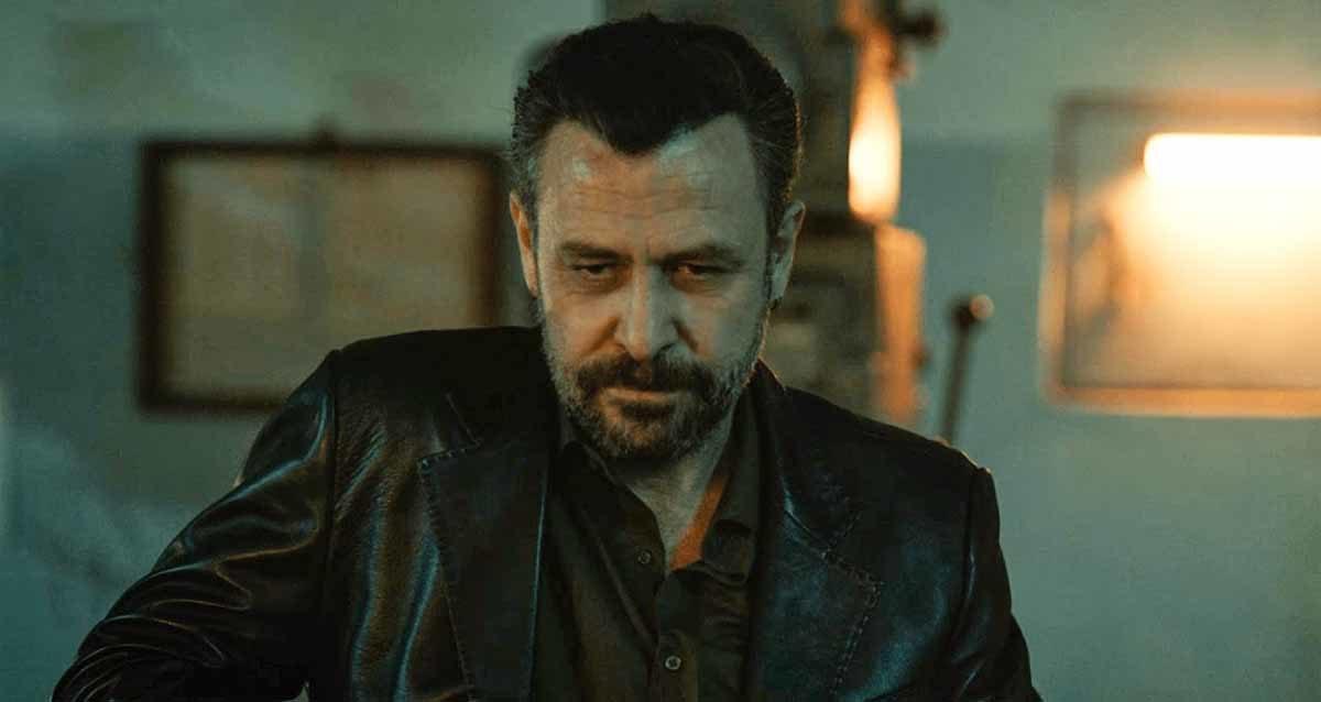 Nejat İşler, Behzat Ç.’nin 